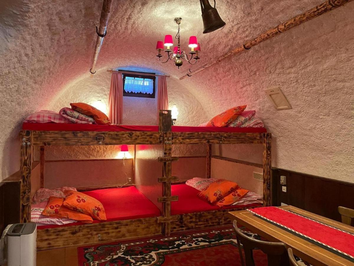 Casa Job - Gasthaus - Sauna, Whirlpool - Trun Екстер'єр фото