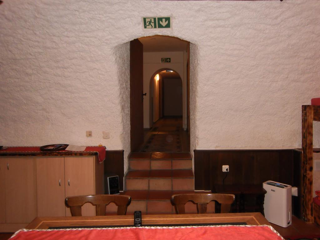 Casa Job - Gasthaus - Sauna, Whirlpool - Trun Екстер'єр фото