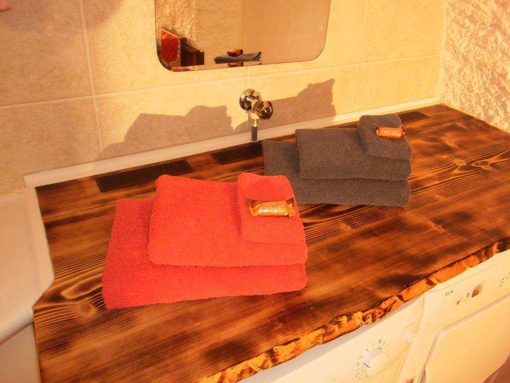 Casa Job - Gasthaus - Sauna, Whirlpool - Trun Екстер'єр фото
